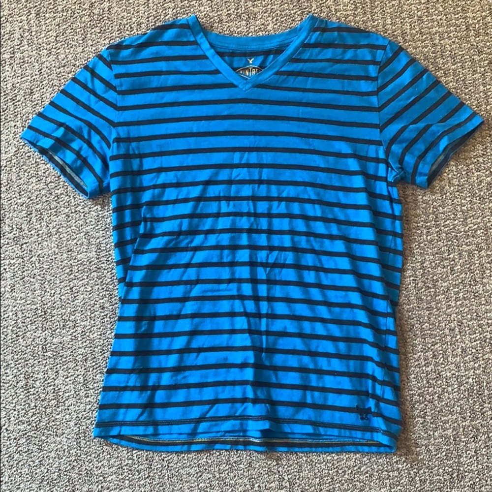 Men’s v-neck